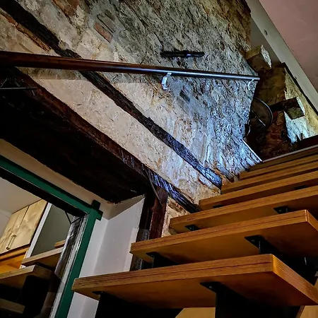 Yacht Marina Trogir, Heritage Bella Vistaa *