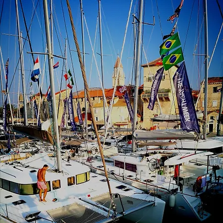 Yacht Marina Trogir, Heritage Bella Vistaa * Trogir