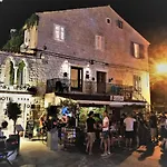 Apartment Yacht Marina Trogir, Heritage Bella Vistaa *