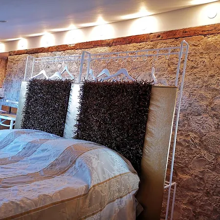 Yacht Marina Trogir, Heritage Bella Vistaa Apartman