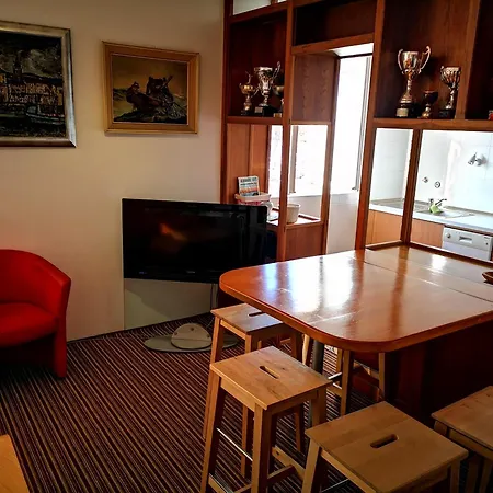 Yacht Marina Trogir, Heritage Bella Vistaa