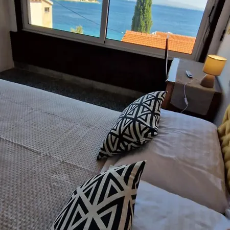Yacht Marina, Bella Vista 公寓 特罗吉尔