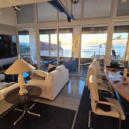 Yacht Marina, Bella Vista