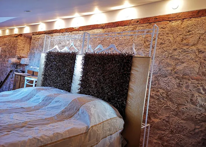 Yacht Marina Trogir, Heritage Bella Vistaa Апартаменти