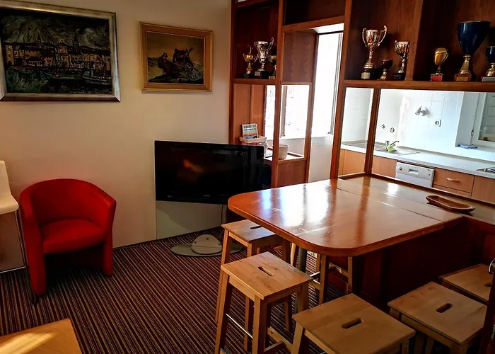 Yacht Marina Trogir, Heritage Bella Vistaa